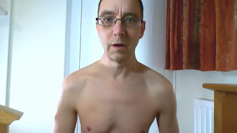 Max Davies online show from March 13, 5:49 pm