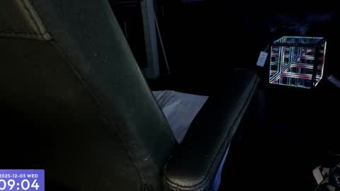 Maxel F online show from December 3, 8:04 am