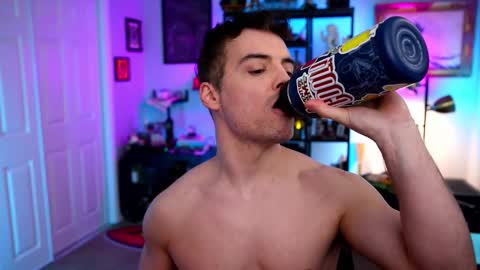 Max Hughes online show from March 23, 4:28 am