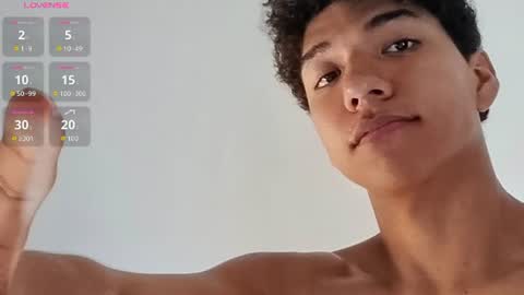 Maximiliano online show from July 10, 2:11 pm