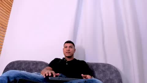 Maximo Montana online show from July 22, 9:39 pm