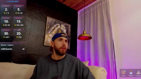 Maximo Wolf online show from November 9, 2:04 am