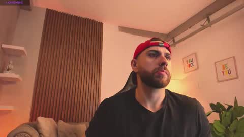 Maximo Wolf online show from February 16, 8:07 pm