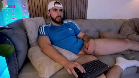 Maximo Wolf online show from May 28, 1:58 am