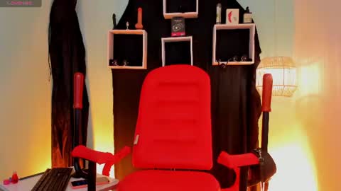 MAXIMO online show from June 16, 3:10 am