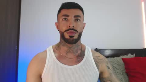 Independent Model online show from April 26, 4:21 am