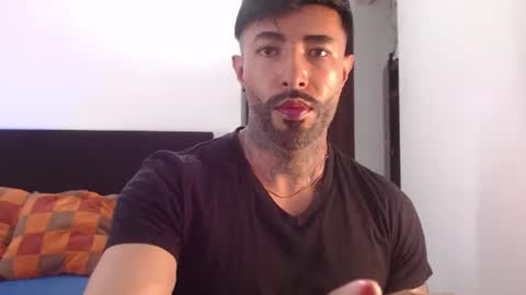 Independent Model online show from July 29, 3:39 am