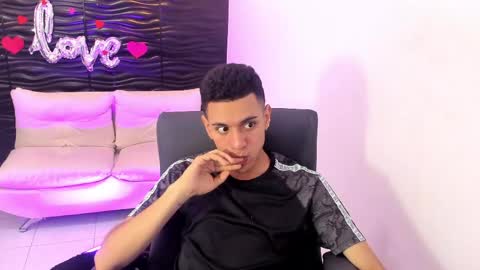 Maximus online show from April 15, 8:42 pm