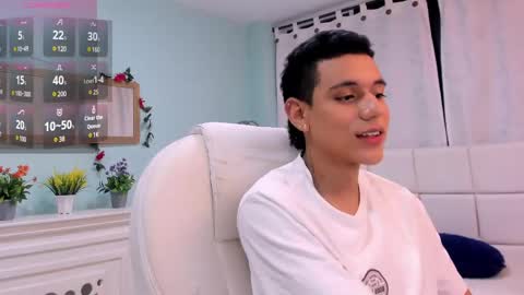 Maximus online show from January 24, 7:28 pm