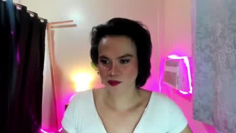 maxine_fucks online show from December 4, 8:30 pm