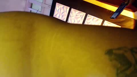 Maxine Sucks online show from December 4, 7:11 am