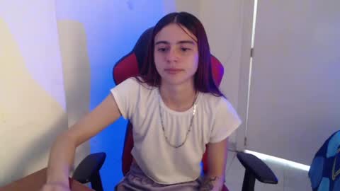 maxinesex_ online show from June 22, 2:13 pm