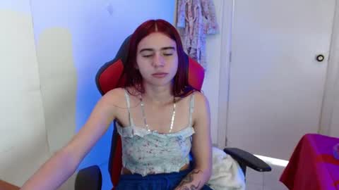 maxinesex_ online show from July 25, 3:32 pm
