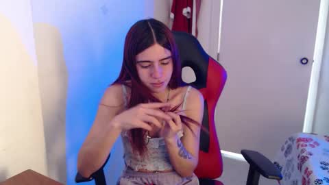 maxinesex_ online show from April 28, 2:10 pm