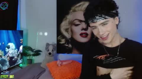 Max online show from November 20, 7:18 am