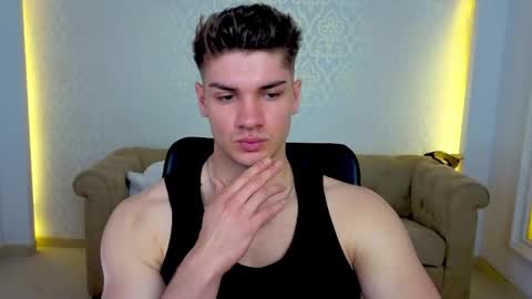 MaxKaiden online show from April 26, 10:02 am