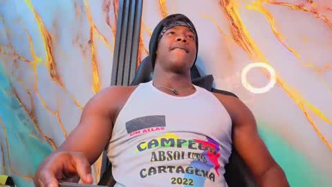 Maxmuscle10 online show from May 24, 2:56 pm