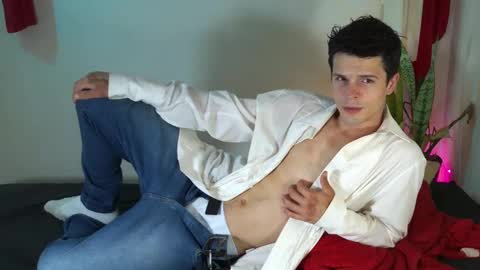 Snapshot of maxtopboy chatting on February 7, 3:24 am Max online show from February 7, 3:24 am