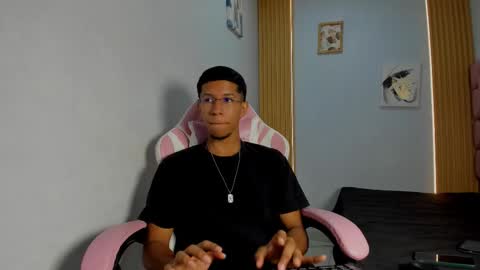 maxvibe420 online show from October 7, 1:29 pm