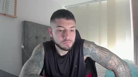 maxvibe_ online show from November 24, 4:27 pm