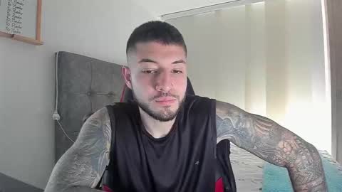 maxvibe_ online show from November 14, 8:44 pm