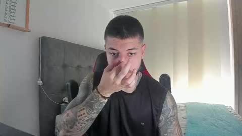 maxvibe_ online show from November 6, 7:06 pm