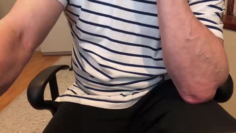 Snapshot of maxx_martin chatting on February 10, 9:47 am Max online show from February 10, 9:47 am