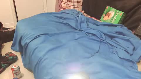 maxxou69hot online show from December 22, 1:12 am