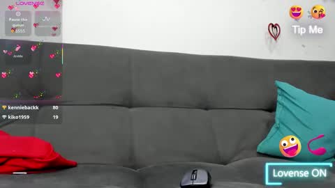 Max online show from February 20, 6:26 am