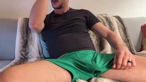 MaxXxurbate online show from December 17, 10:11 pm