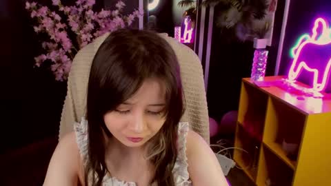 may_lings online show from May 2, 11:16 am