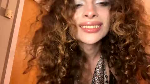 Snapshot of maya632713 chatting on January 19, 9:55 pm Maya transgirl online show from January 19, 9:55 pm