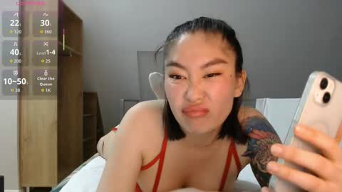 maya_kumashiro online show from November 27, 8:49 pm