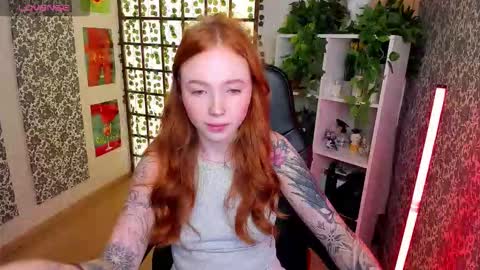 Maya online show from September 26, 2:08 am