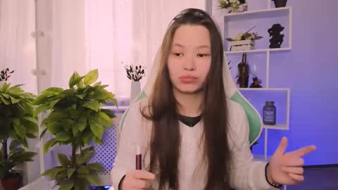 Maya online show from March 5, 7:17 am