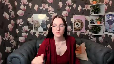 maya_winters online show from May 6, 11:05 am