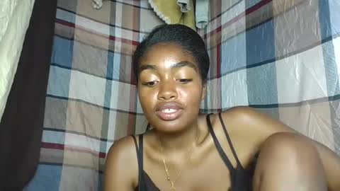 Snapshot of mayajadorelie chatting on September 17, 10:24 pm charlesia online show from September 17, 10:24 pm