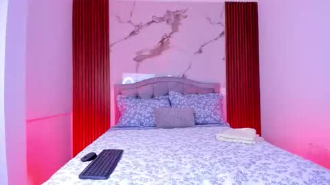 Maya  online show from December 13, 8:15 pm