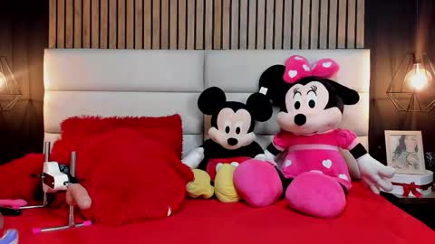 Nicolle Ruselle   Hello my lovely  schedule for great fun from  630 am and end 800 pm Colombian time I wait for you online show from September 30, 8:52 pm