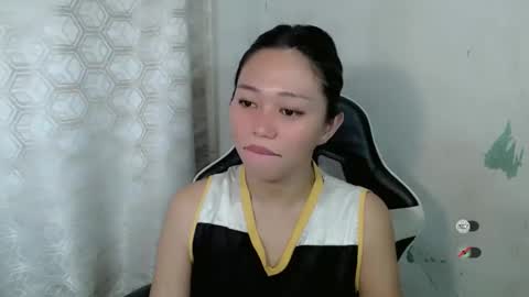 mayasally_ online show from April 30, 9:14 am
