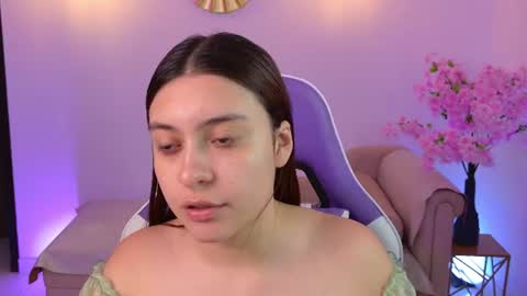 Maya Vexx online show from June 30, 7:01 pm