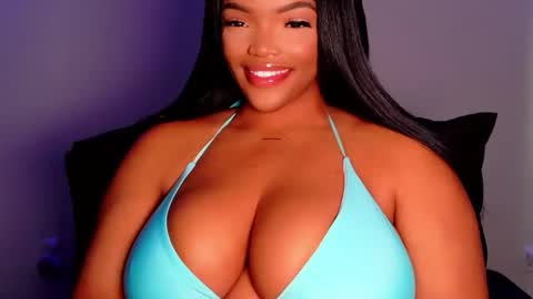 MayBabi online show from May 1, 2:11 pm