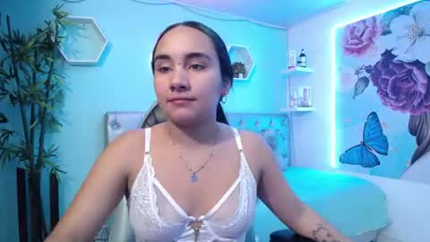 Maylin  online show from July 3, 3:33 am