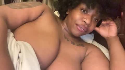 mayluvsu online show from March 14, 9:24 am