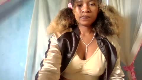 mayrah online show from July 8, 7:34 am