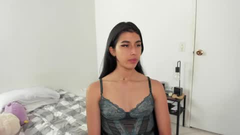 mazikeen_18 online show from April 29, 12:54 pm