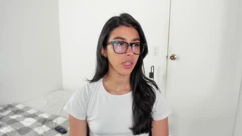 mazikeen_18 online show from May 5, 1:06 pm