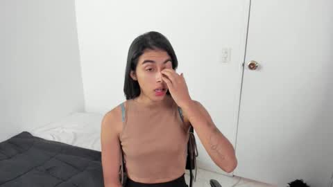 mazikeen_18 online show from December 1, 12:58 pm