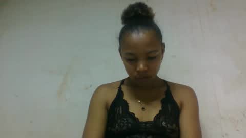 mbotyfeliciaa online show from January 12, 9:05 am