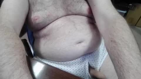 mdm1981 online show from December 3, 8:31 pm